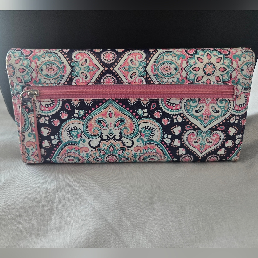 Tahari Paisley Patterned Wallet/Clutch - Picture 2 of 8